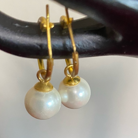 Akoya 10MM Shell Pearl On Gold Hoop Earrings - Picture 3 of 4